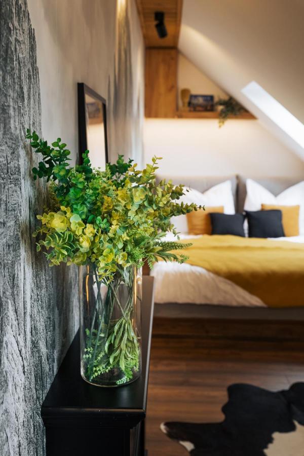 Cozy Mountain Attic Apartment In High Tatras Vel'ka Lomnica Luaran gambar